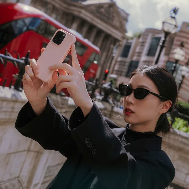 磁吸防摔皮革手機殼 iPhone 16系列 — 迷霧粉
