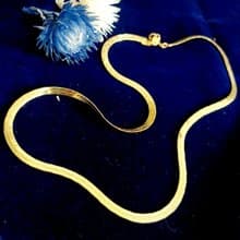 vintage jewelry AVON  金色扁平紋理蛇鏈  項鍊