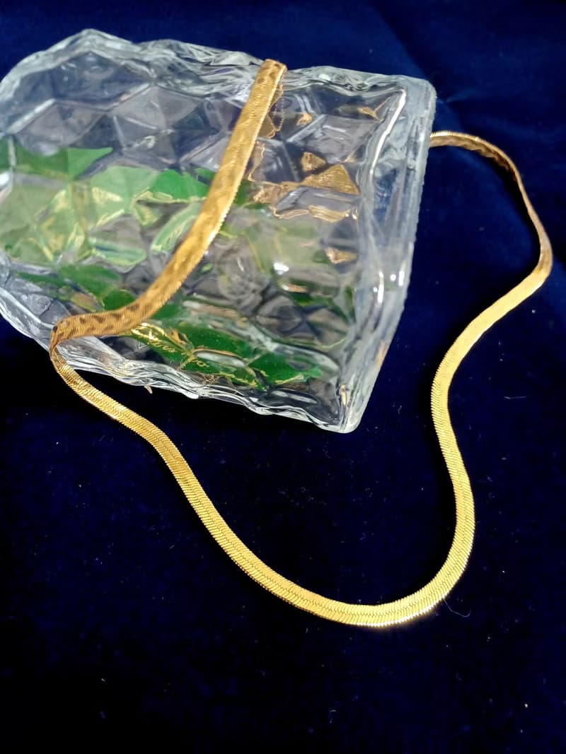 vintage jewelry AVON  金色扁平紋理蛇鏈  項鍊