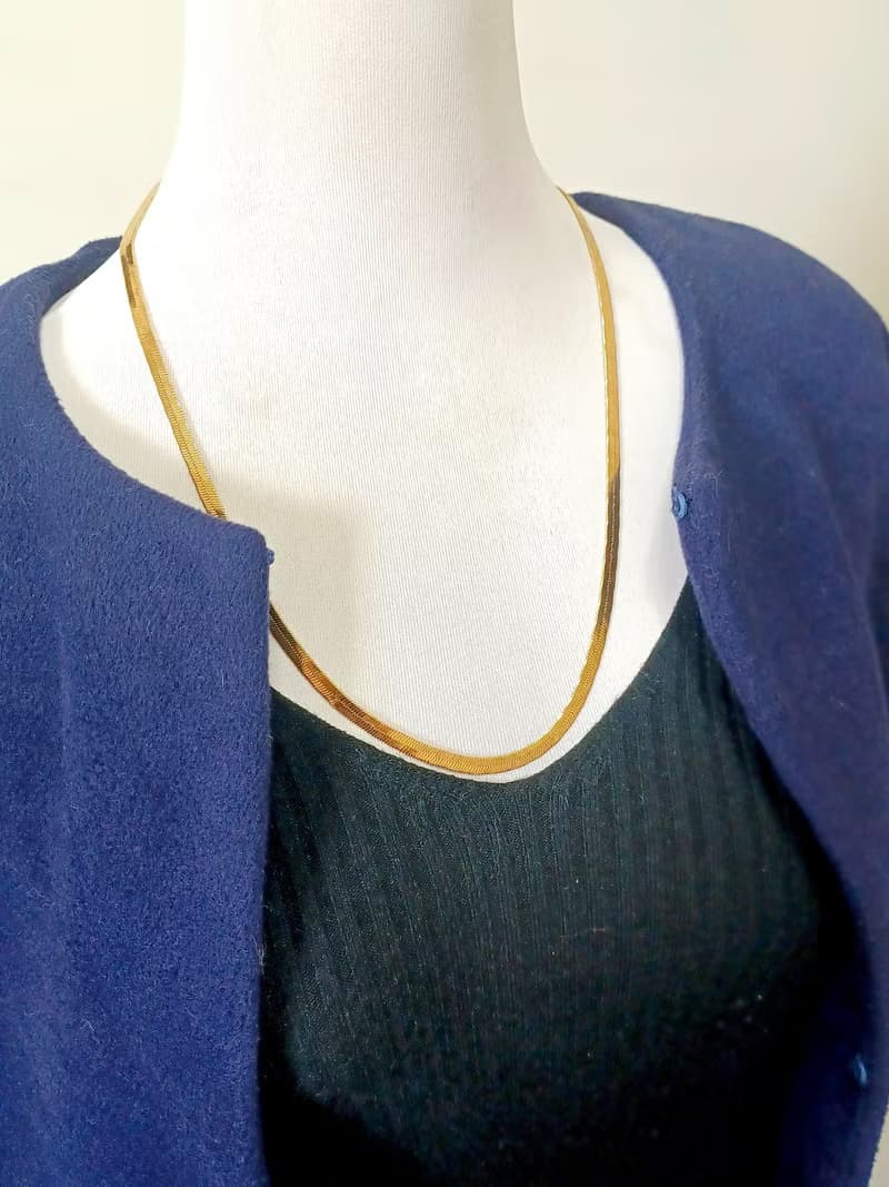 vintage jewelry AVON  金色扁平紋理蛇鏈  項鍊
