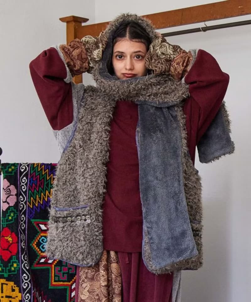 【熱門預購】毛絨連帽圍巾 (3色) CAAP5301