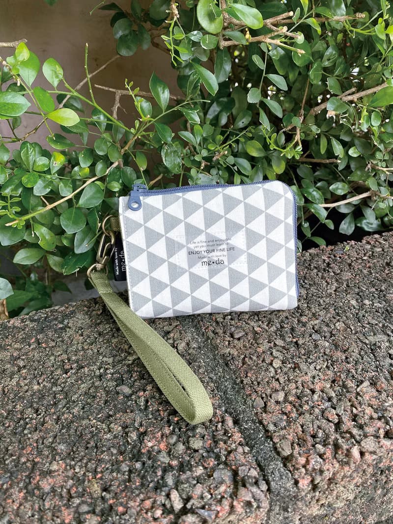 6 Coin 拉鍊零錢包 白灰三角