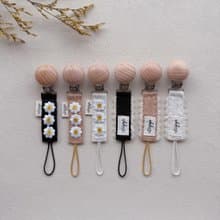 Tanpopo 手作寶寶小物 │ 花朵 x 蕾絲櫸木奶嘴鏈