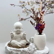 佛藝新美學 清雅自在喜緣 淨念吉祥公仔 一笑 豪華田園套組