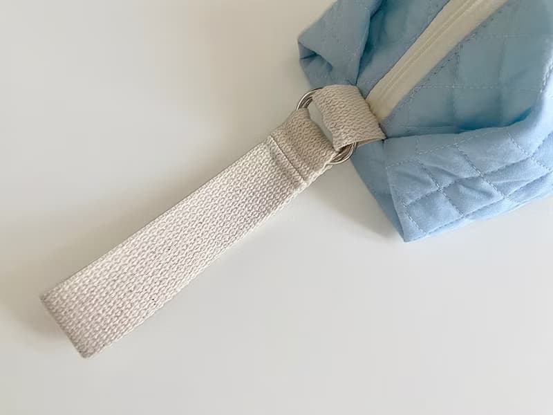 livin' grinin' pouch strap