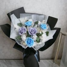 中大型不凋藍玫瑰花束【你最珍貴】告白/求婚/紀念日/畢業/情人節