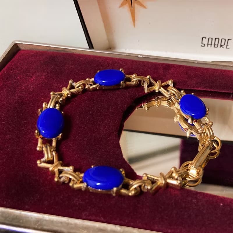 【西洋古董飾品】 寶藍珠 橢圓 蝴蝶 錶扣式 金手鍊 手環 首飾