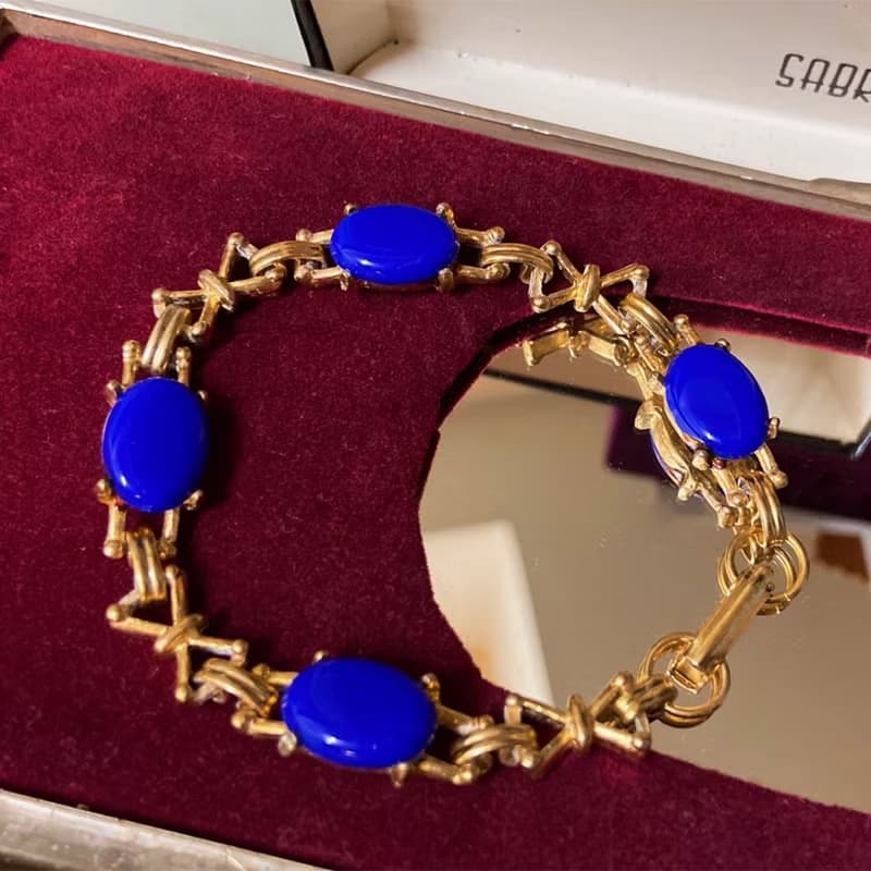 【西洋古董飾品】 寶藍珠 橢圓 蝴蝶 錶扣式 金手鍊 手環 首飾