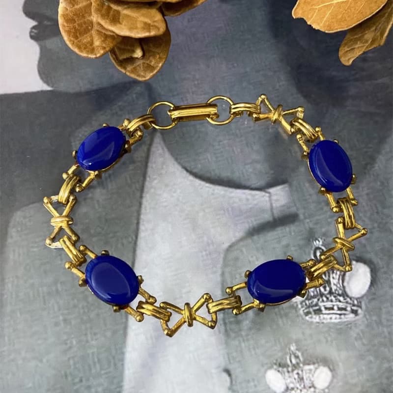 【西洋古董飾品】 寶藍珠 橢圓 蝴蝶 錶扣式 金手鍊 手環 首飾