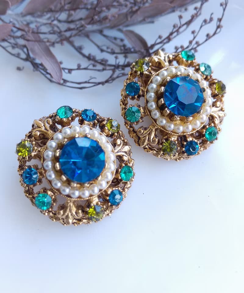 Vintage Jewelry 西洋古董飾品 FLORENZA 藍綠色調萊茵 夾式耳環
