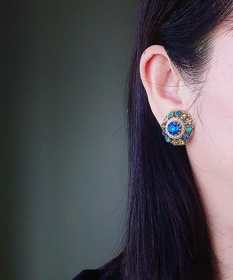 Vintage Jewelry 西洋古董飾品 FLORENZA 藍綠色調萊茵 夾式耳環