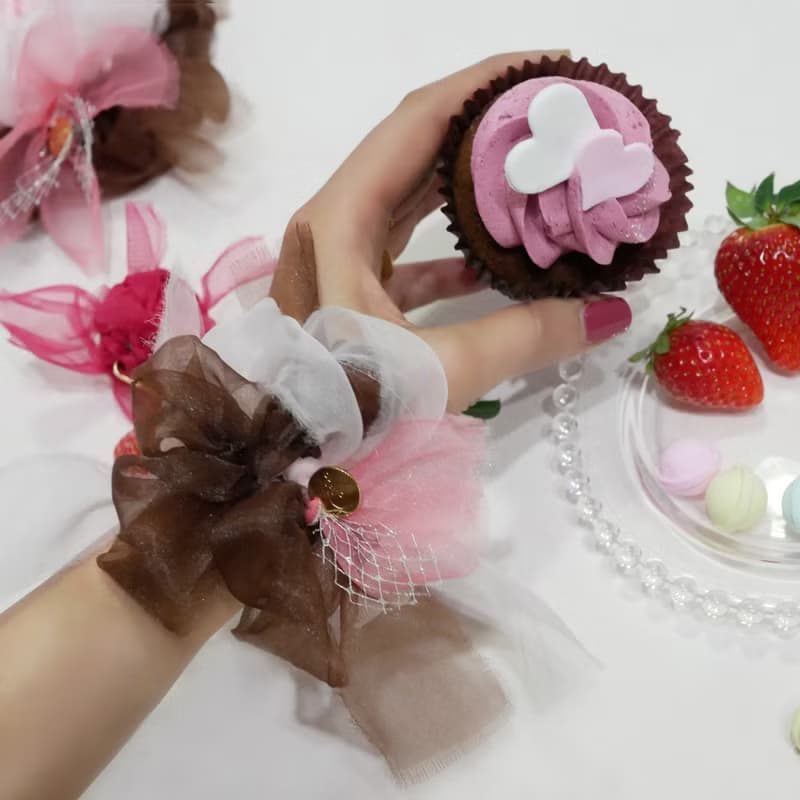 mini || 咲き編みシュシュ || いちごチョコ ||