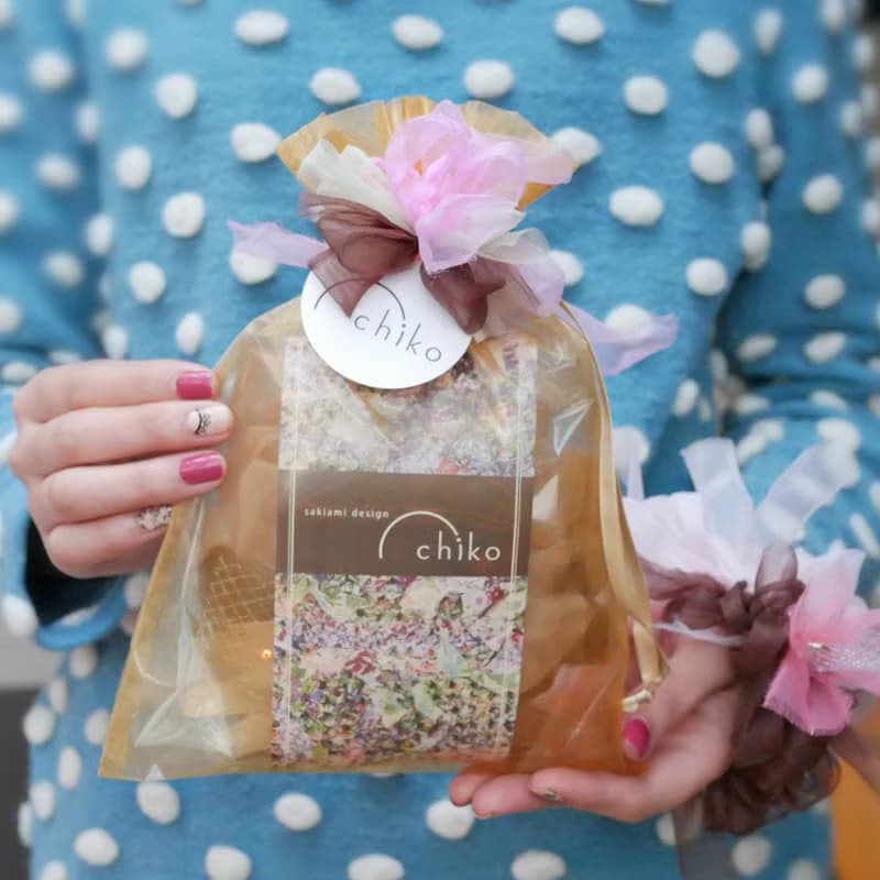 mini || 咲き編みシュシュ || いちごチョコ ||