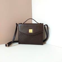 初夏優惠中古二手Celine咖啡色凱莉皮革單肩側背斜孭小包手袋