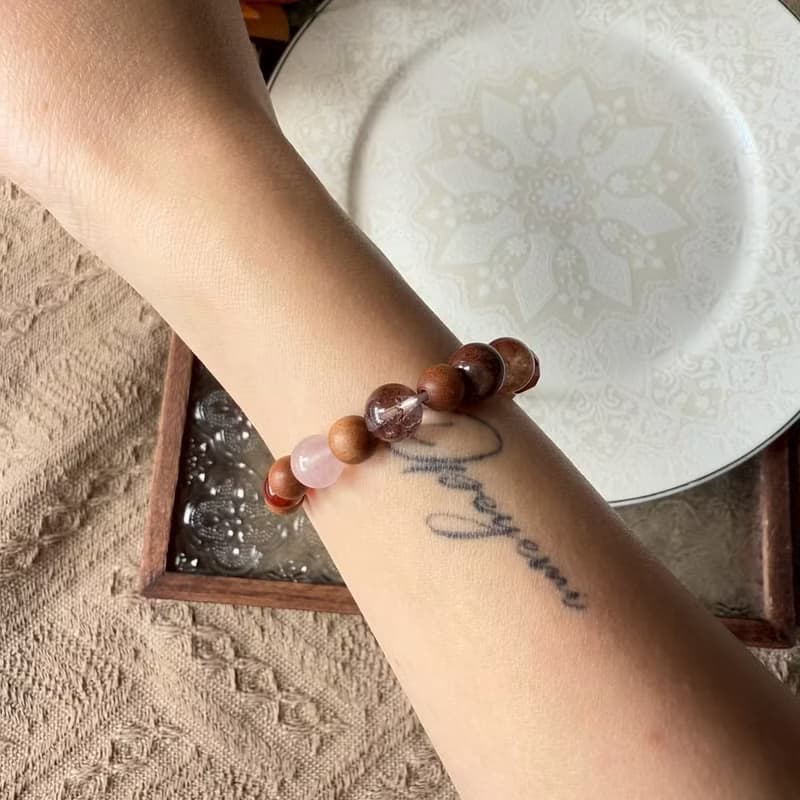 紅髮晶楠木檀香彈性手鍊