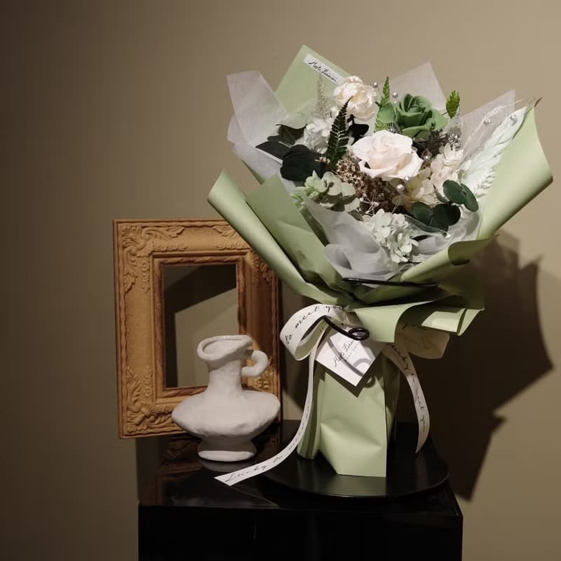 【遇見恆久】白綠戀歌森林系永生玫瑰花束 情人節花束 含盒 共3款