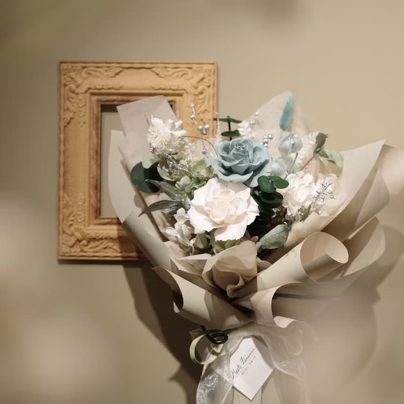 【遇見恆久】白綠戀歌森林系永生玫瑰花束 情人節花束 含盒 共3款