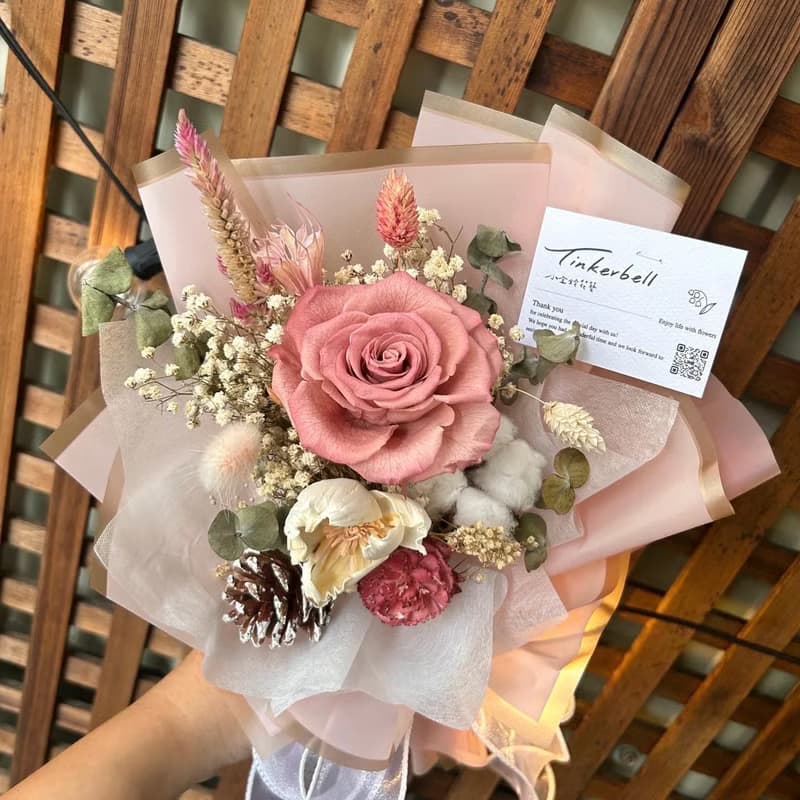 微醺蘋果粉花束 永生花 玫瑰 乾燥花 花束 情人節 送禮附提袋