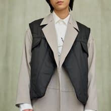 附圍巾鋪棉背心