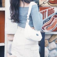DOUGHNUT 防潑水 腋下包 側背包 半月包-白石-Priestess HZ