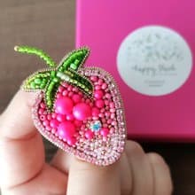 Strawberry jewelry pin handmade brooch beaded