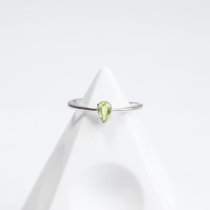 橄欖石925純銀水滴爪鑲戒指 可調式戒指