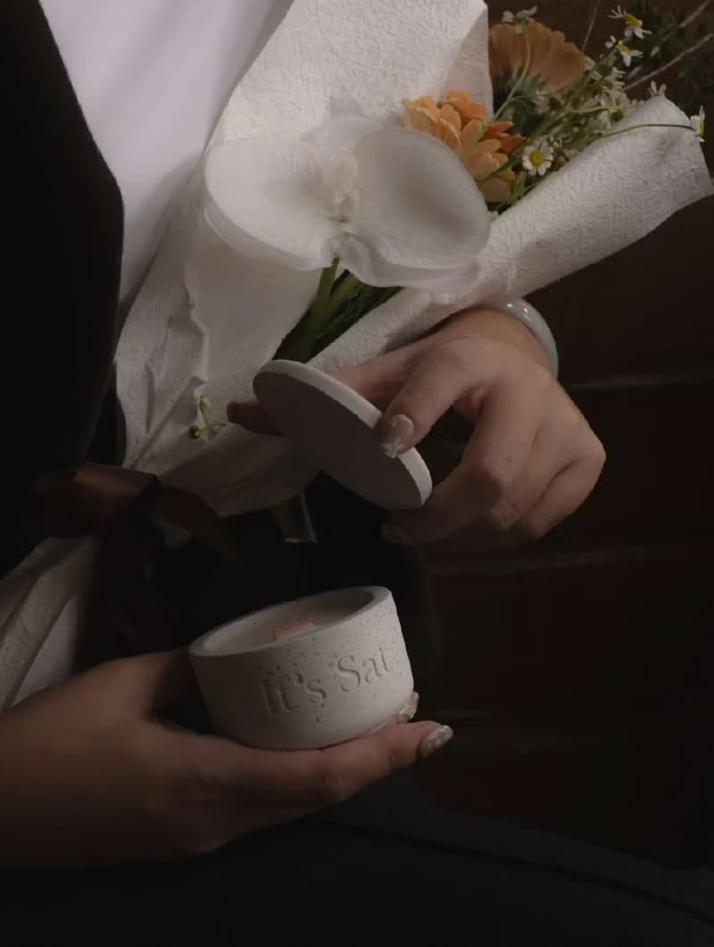 【 禮盒組 】磨石水泥香氛蠟燭 x 環保香氛磚 x 小花束套組