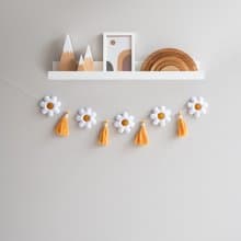 Flower garland, daisy party decor, tassel garland, boho nursery decor