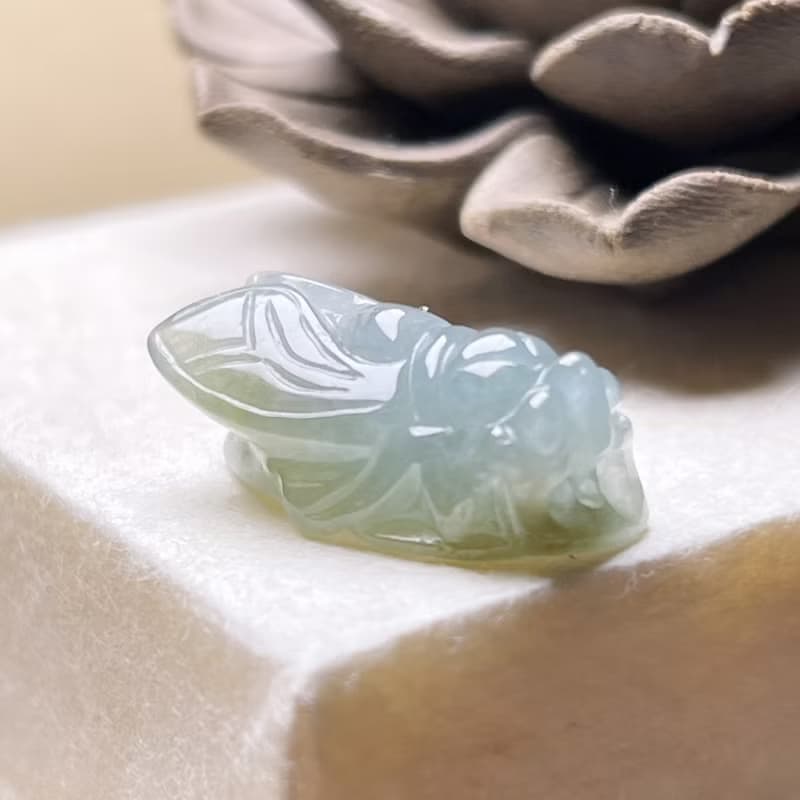 冰種飄黃翡翡翠蟬 | 天然緬甸玉A貨翡翠 | 送禮