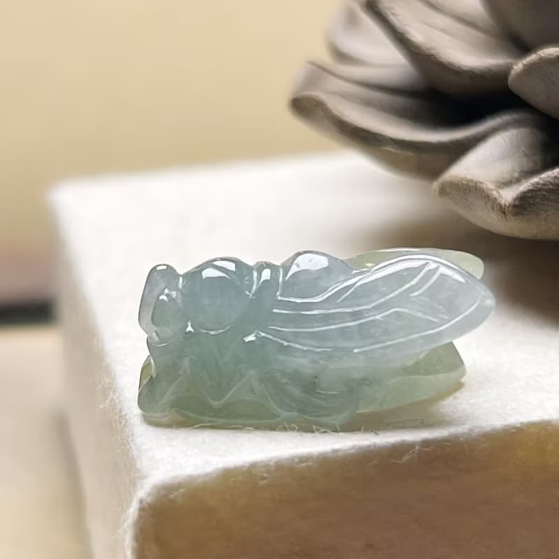 冰種飄黃翡翡翠蟬 | 天然緬甸玉A貨翡翠 | 送禮