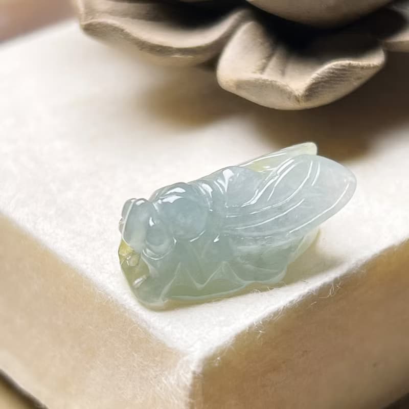 冰種飄黃翡翡翠蟬 | 天然緬甸玉A貨翡翠 | 送禮