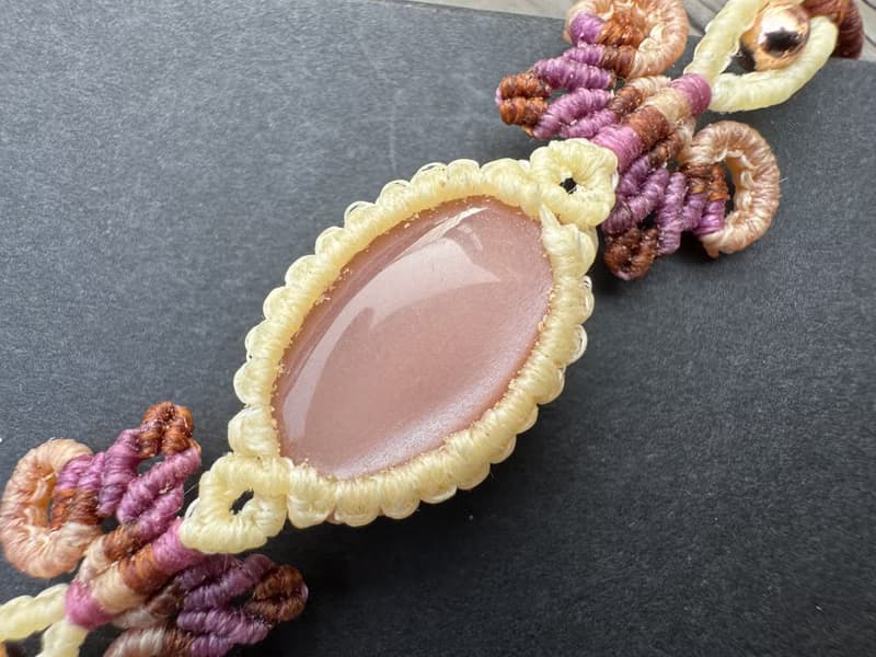 230331 Macrame 南美蠟線 奶油月亮石 手鍊