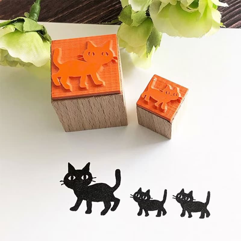 猫の親子がチョコチョコ大行進　はんこ2個セット