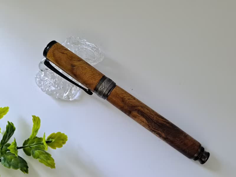 黃連木 原木 手工筆 鋼筆 轉轉魚款