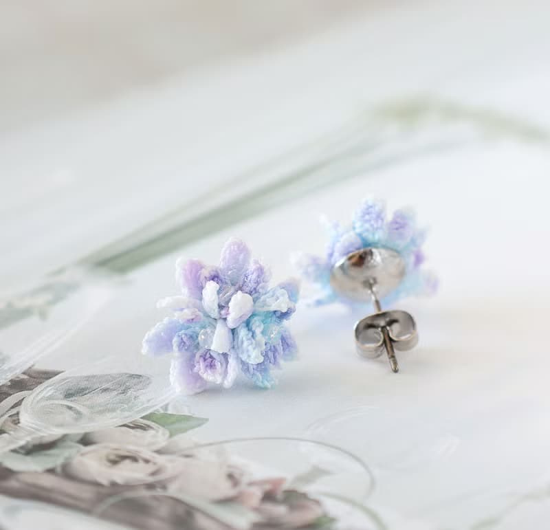 萬華鏡 繡球花 耳針/耳夾 紫藍 人手染色編織花 細工微鉤 附軟墊
