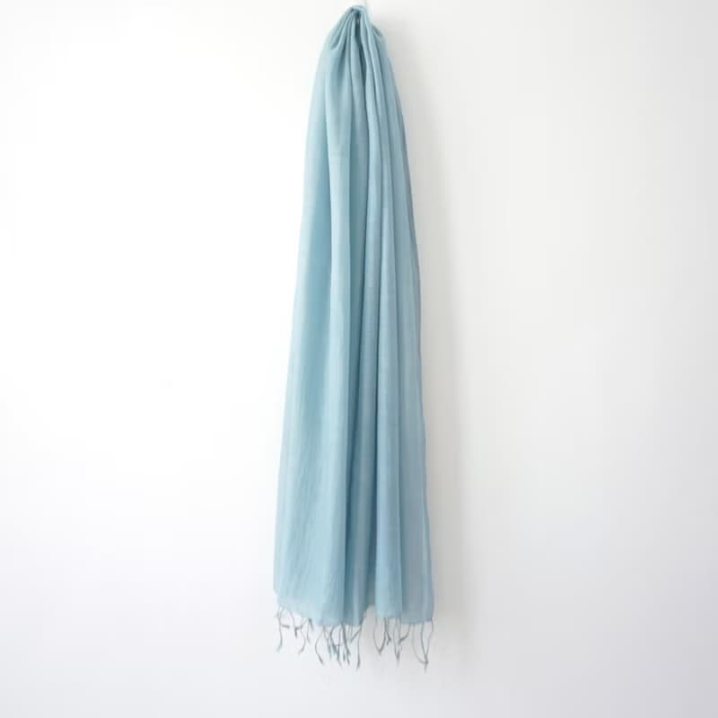 S.A x Aquamarine 植物染湖水藍素色圍巾/絲巾