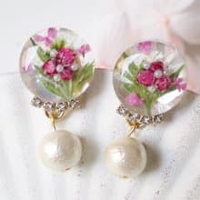 かすみ草の花束jewelryイヤリング