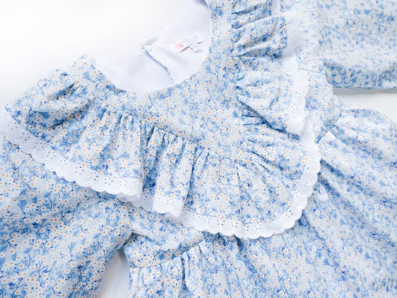 英國LIBERTY FABRICS有機棉女童Louise凡爾賽花園荷葉V領印花洋裝