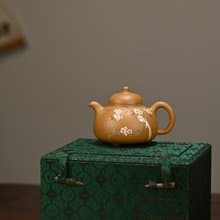 三足乳鼎 全手工大拍陶手作品容量230cc段泥壺體簡潔腴潤