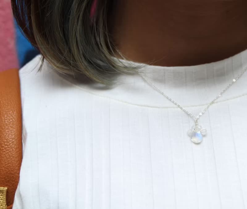 月亮石喵星人粉肉球 925 純銀 鎖骨項鍊 Cat paw shape moonstone 925 silver necklace