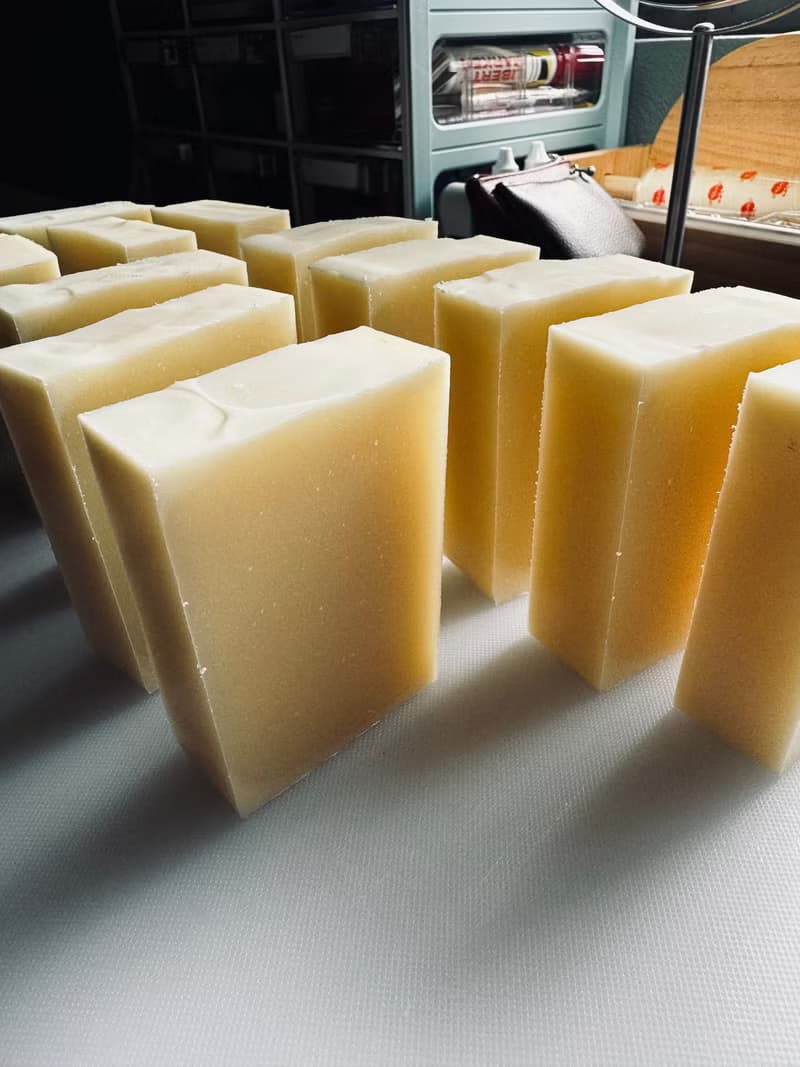 無色無香洗顏沐浴皂115g