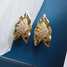 【西洋古董飾品 】淡金 雅致 萊茵鑽 葉子 夾式耳環