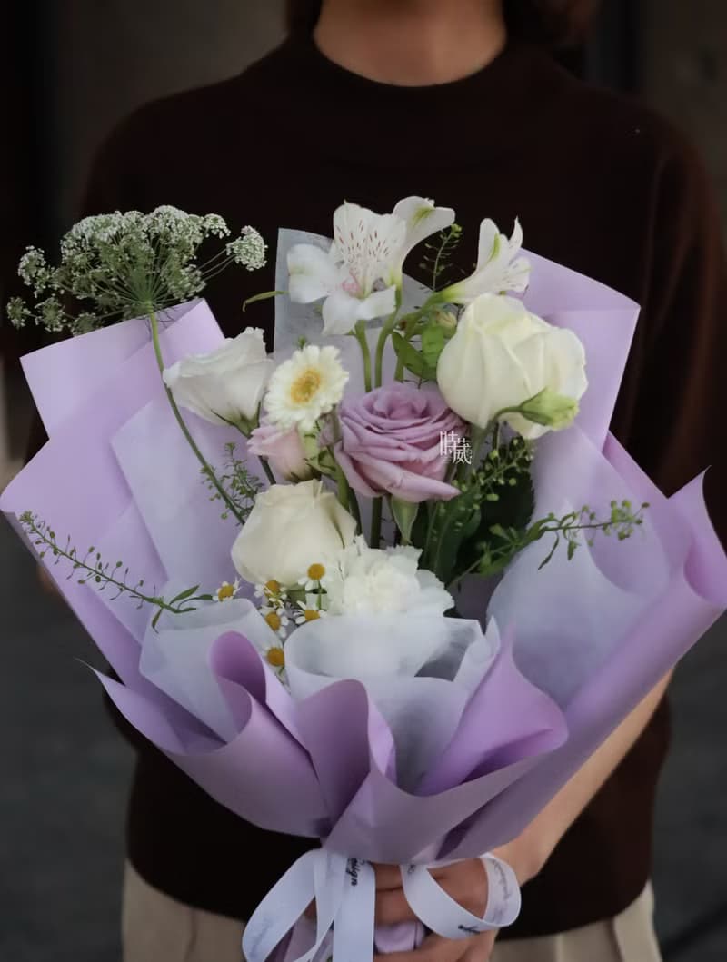 優雅簡約 海洋之歌 紫白色系 鮮花花束/限台中地區