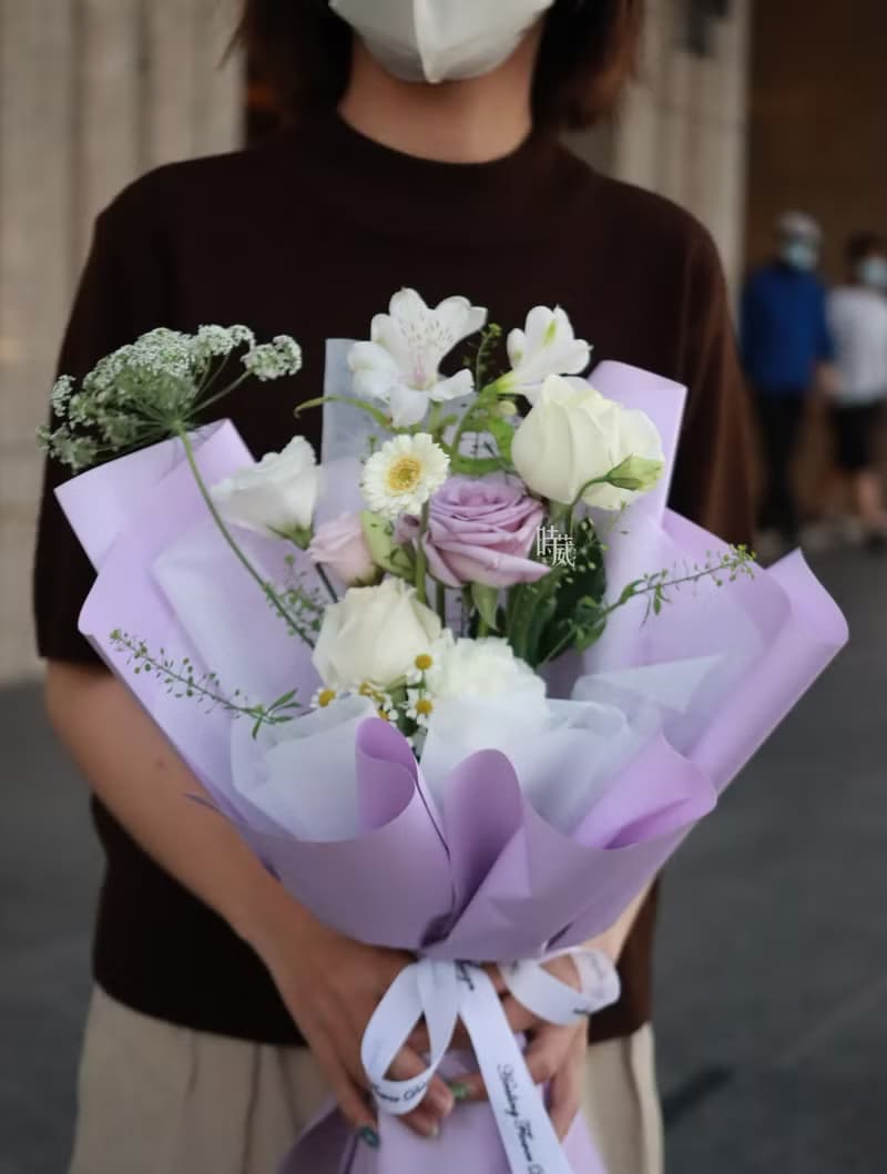 優雅簡約 海洋之歌 紫白色系 鮮花花束/限台中地區