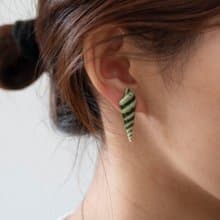 瓷器耳環  貝殼耳針一對