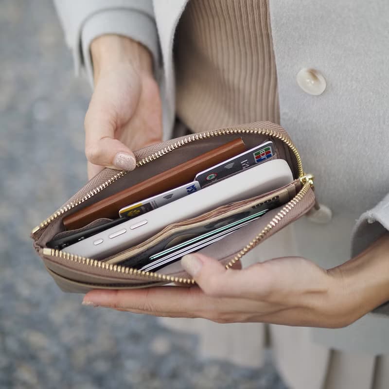 Doona (Peanut): Long wallet, zip wallet, soft cow leather, Slim, Compact, Brown