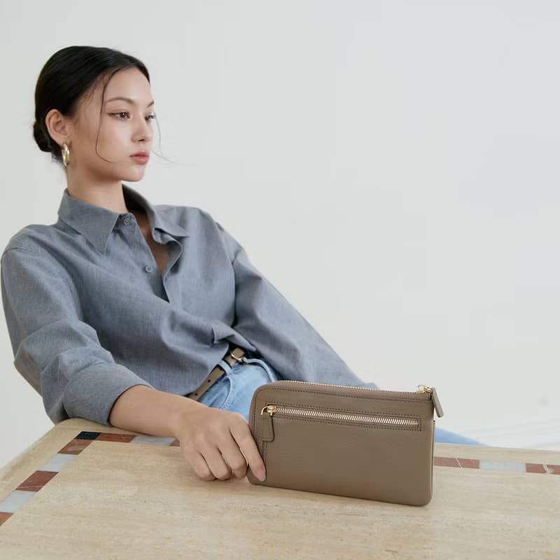 Doona (Peanut): Long wallet, zip wallet, soft cow leather, Slim, Compact, Brown