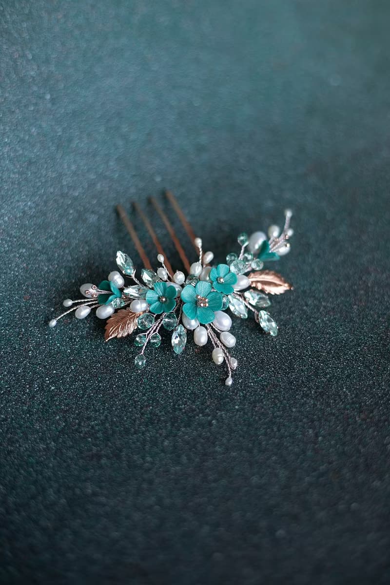 Rose gold mint flower hair comb, Pearly wedding jewelry, Pearl hair piece
