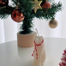 北極熊與積雪聖誕樹蠟燭