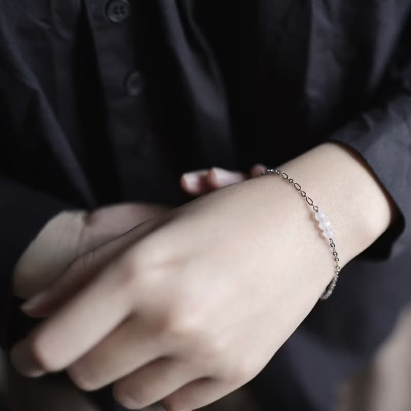 長夜月光石抗敏鋼手鍊